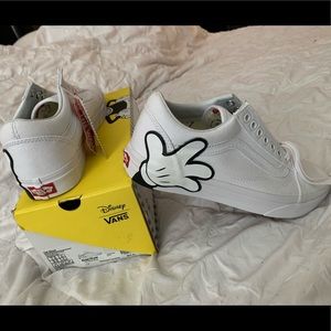 White Mickey Mouse vans Limited edition